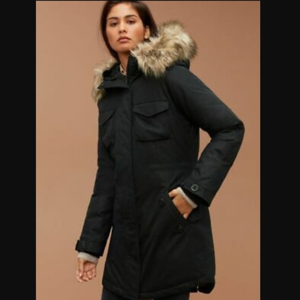 Aritzia Community Paradigm Black Down Parka Jacket Coat Size Small